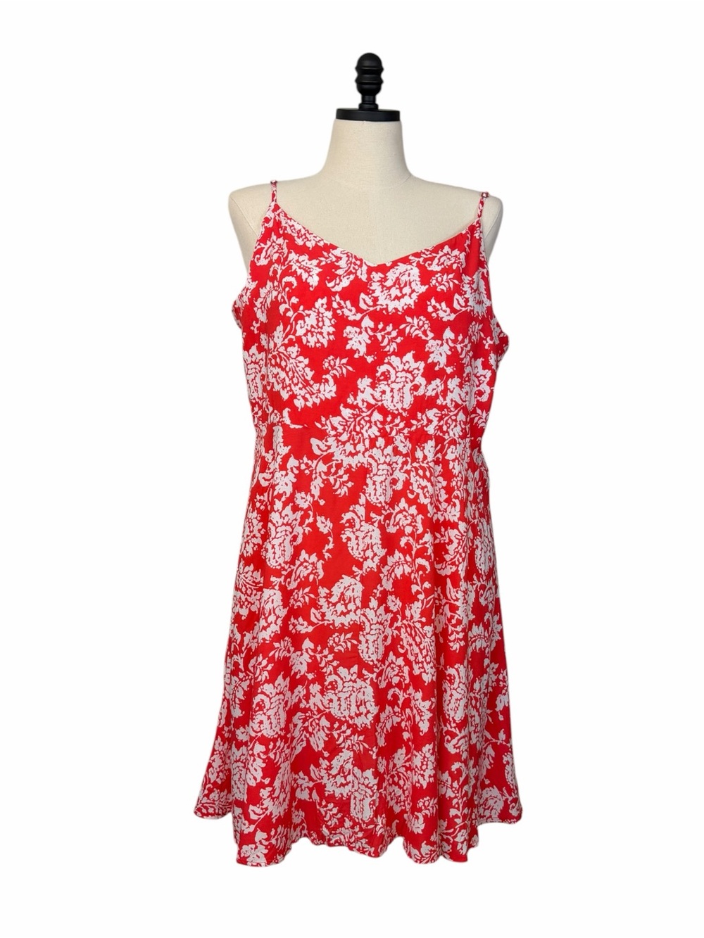 Gap Soft Cami Dress XXL V Neck Smocked Floral Red White NWT Sundress Casual